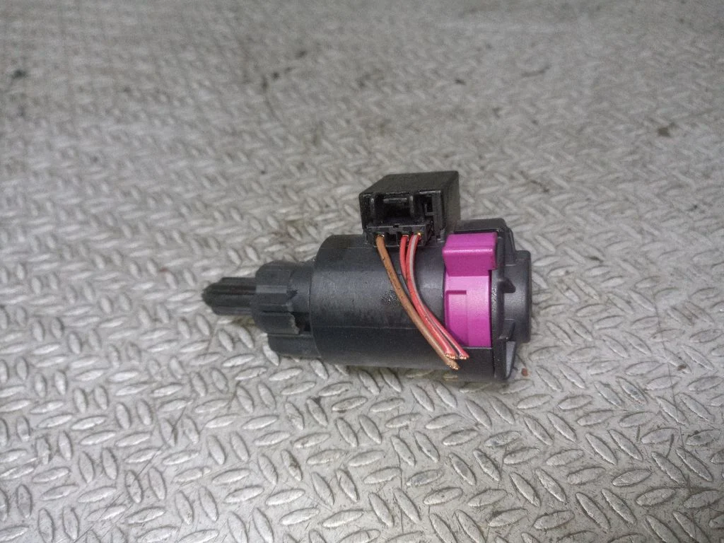 Piduripedaali andur – Audi A4 Allroad B8 (2008-2016)