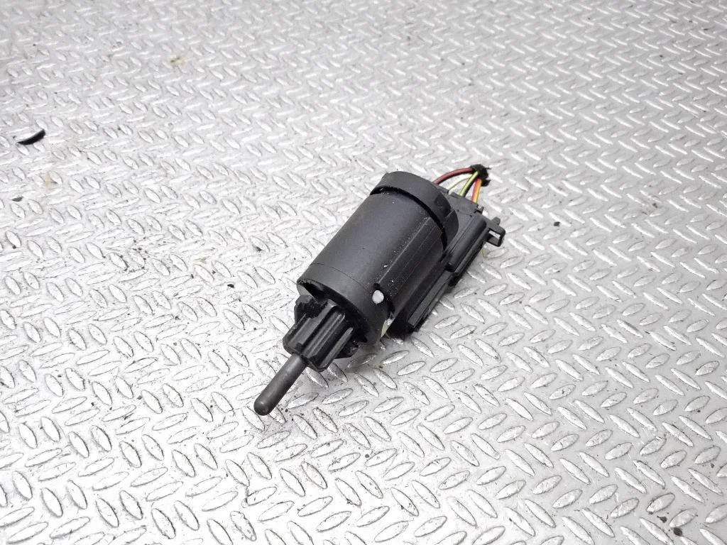 Piduripedaali andur – Volkswagen Golf IV (1998-2005)