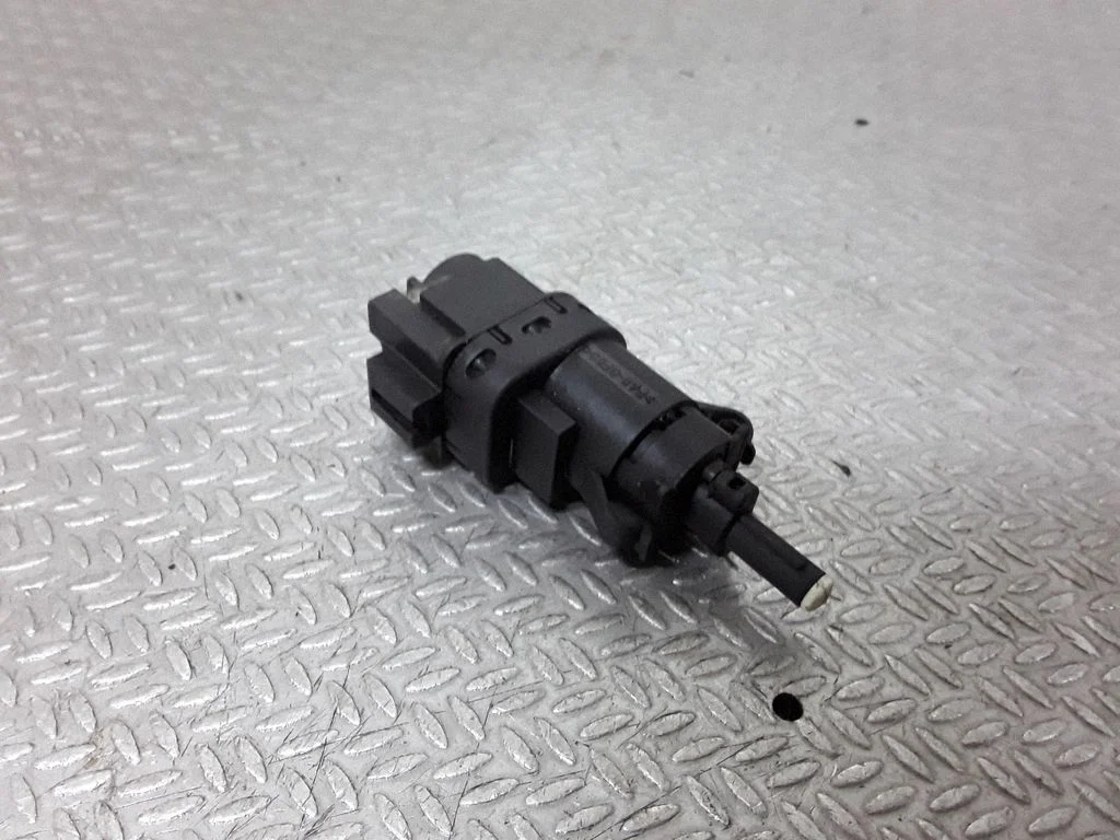 Bremžu pedāļa sensors – Ford Fiesta (2009-2012)