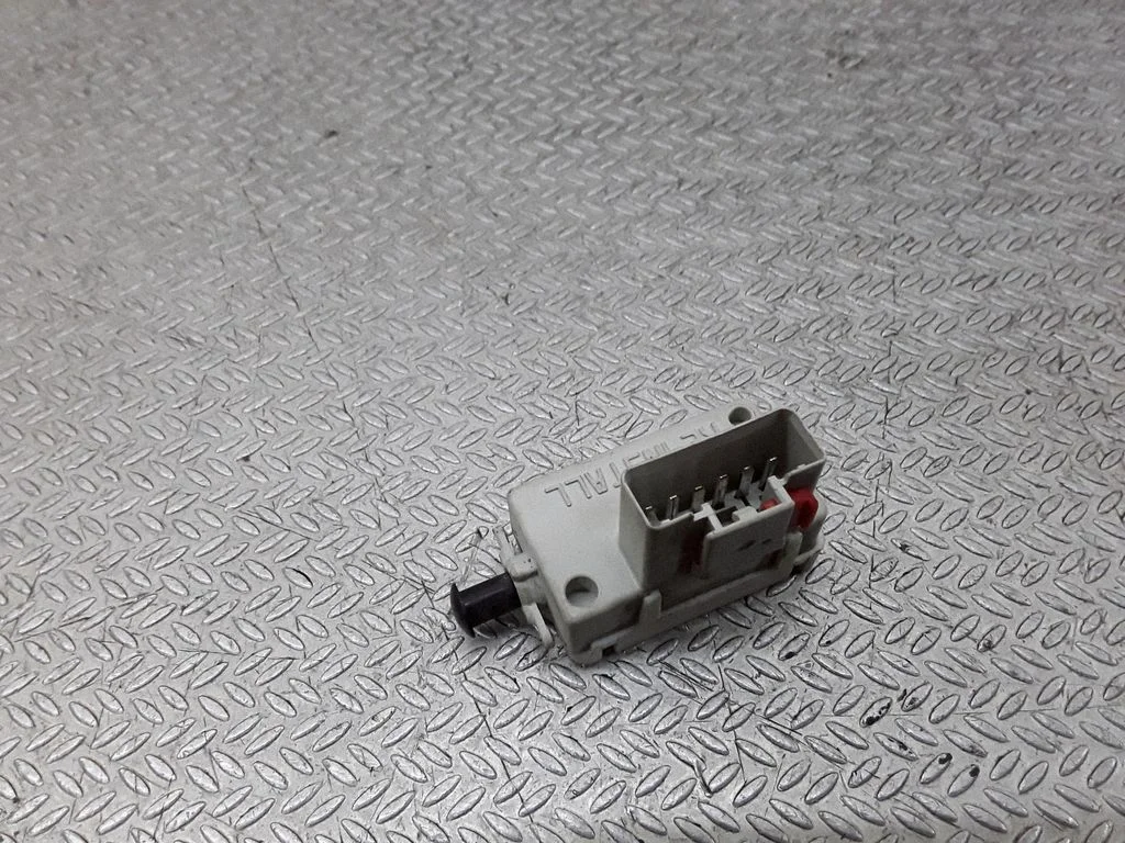 Brake pedal sensor switch – Chrysler Sebring (JS) (2006-2010)