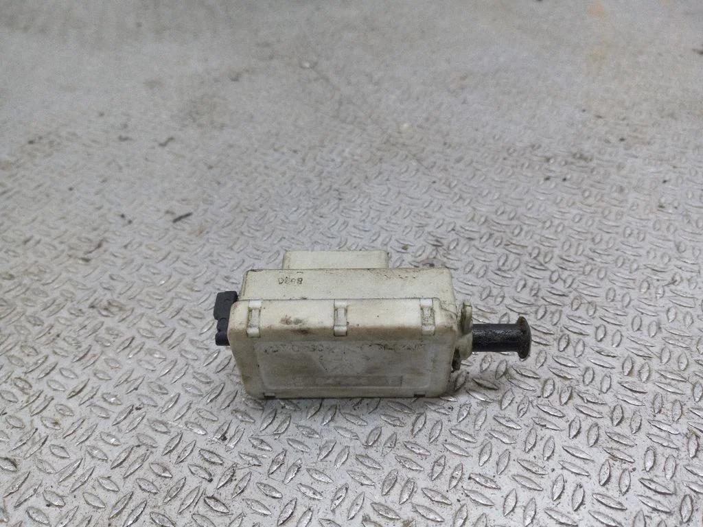 Brake pedal sensor switch