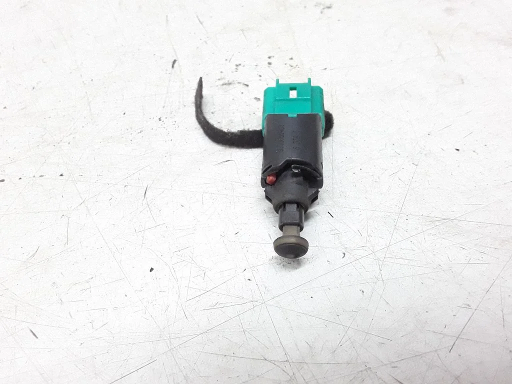 Brake pedal sensor switch – Citroen C3 (2005-2010)