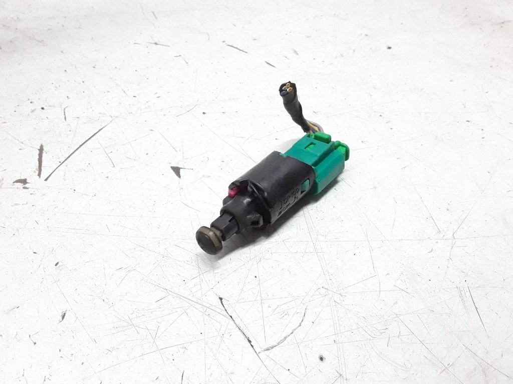 Brake pedal sensor switch – Peugeot 207 (2006-2013)