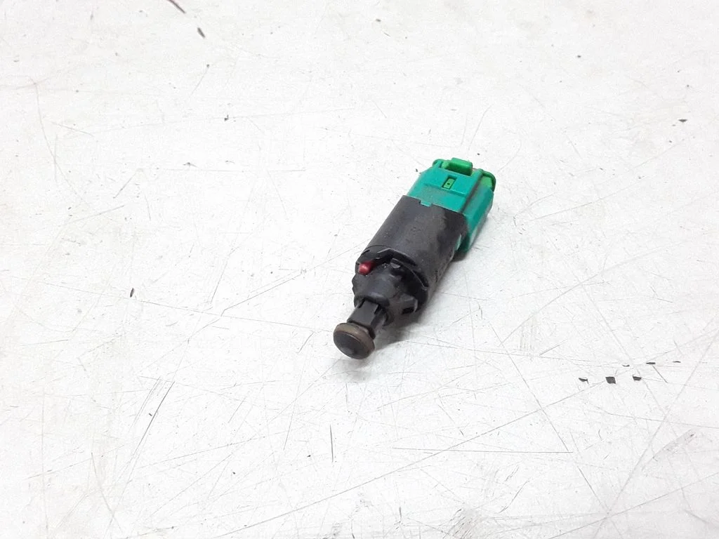 Brake pedal sensor switch