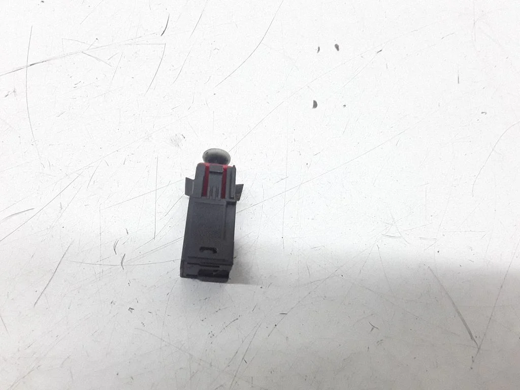 Brake pedal sensor switch – Opel Zafira B (2005-2014)