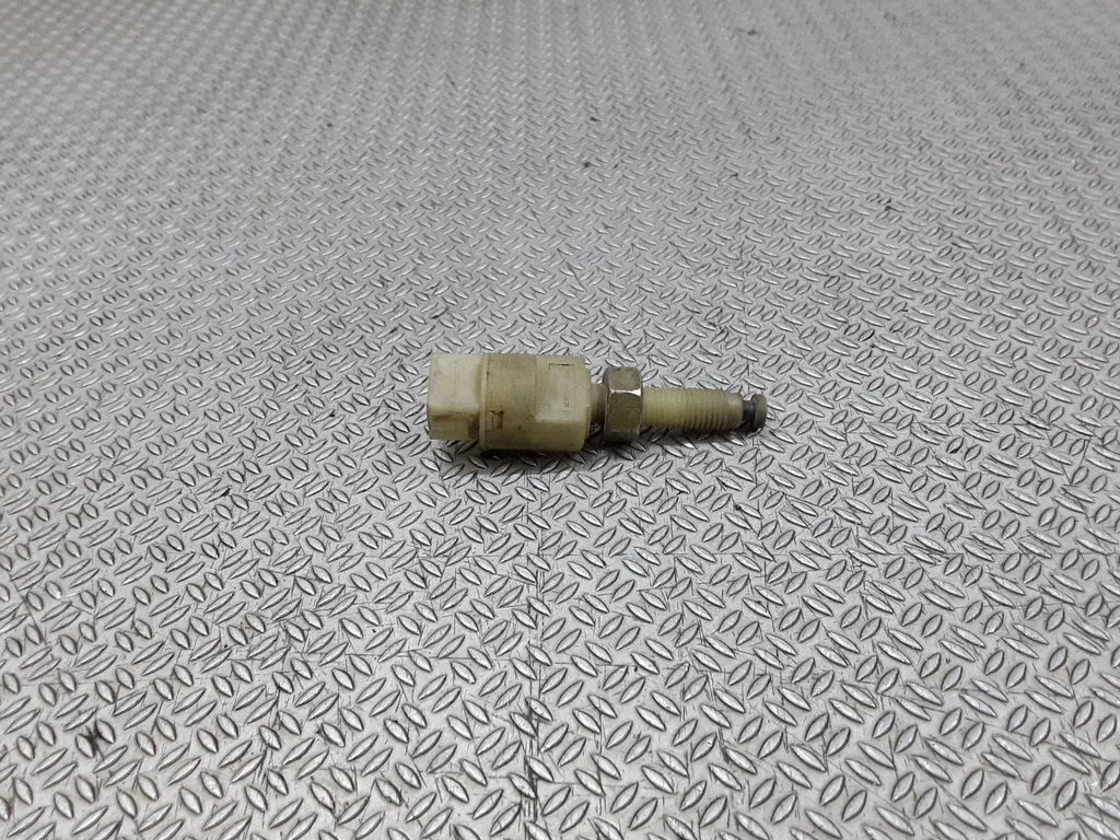 Brake pedal sensor switch – Audi A6 Allroad C5 (1999-2005)