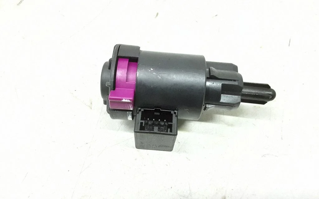 Bremžu pedāļa sensors – Audi Q7 4L (2005-2015)