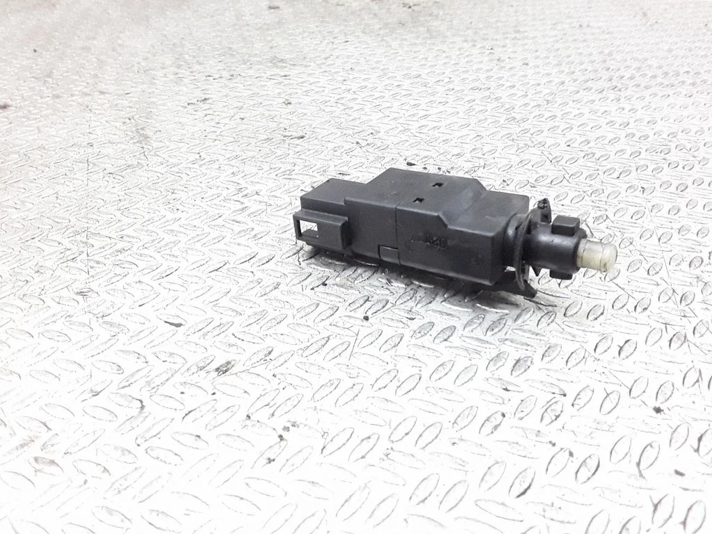 Brake pedal sensor switch