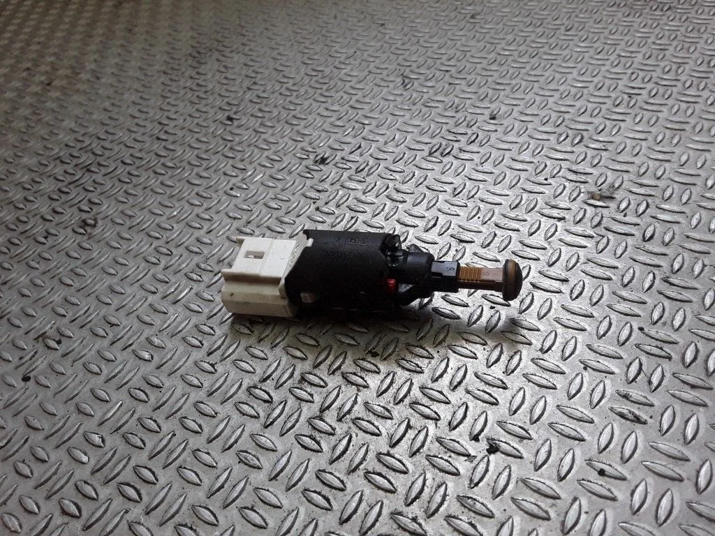 Bremžu pedāļa sensors 9643478880