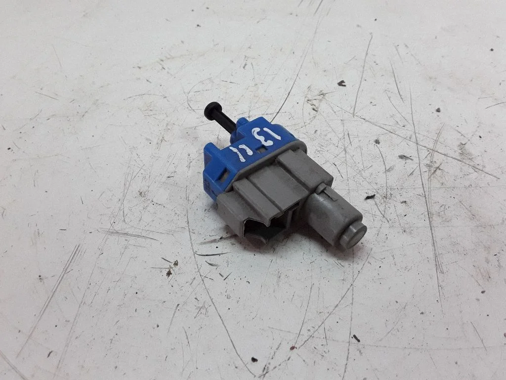 Piduripedaali andur XR839F924AA – Ford Maverick (2001-2007)