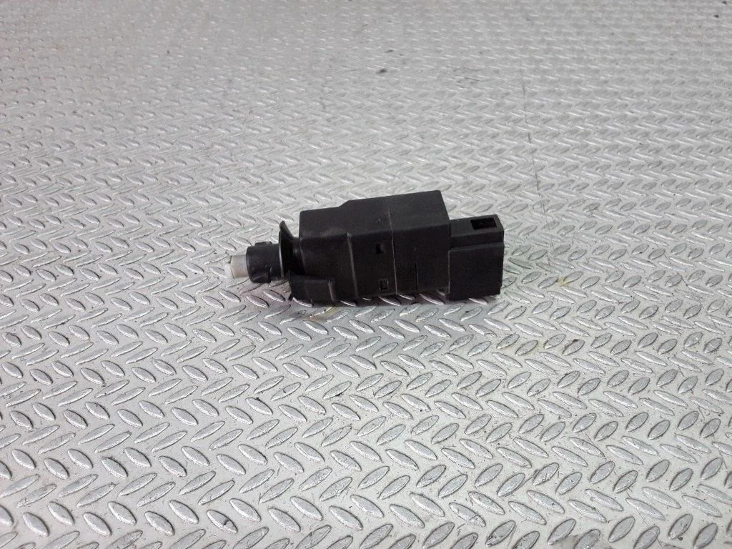 Bremžu pedāļa sensors – Mercedes-Benz E klase W211 (2002-2009)