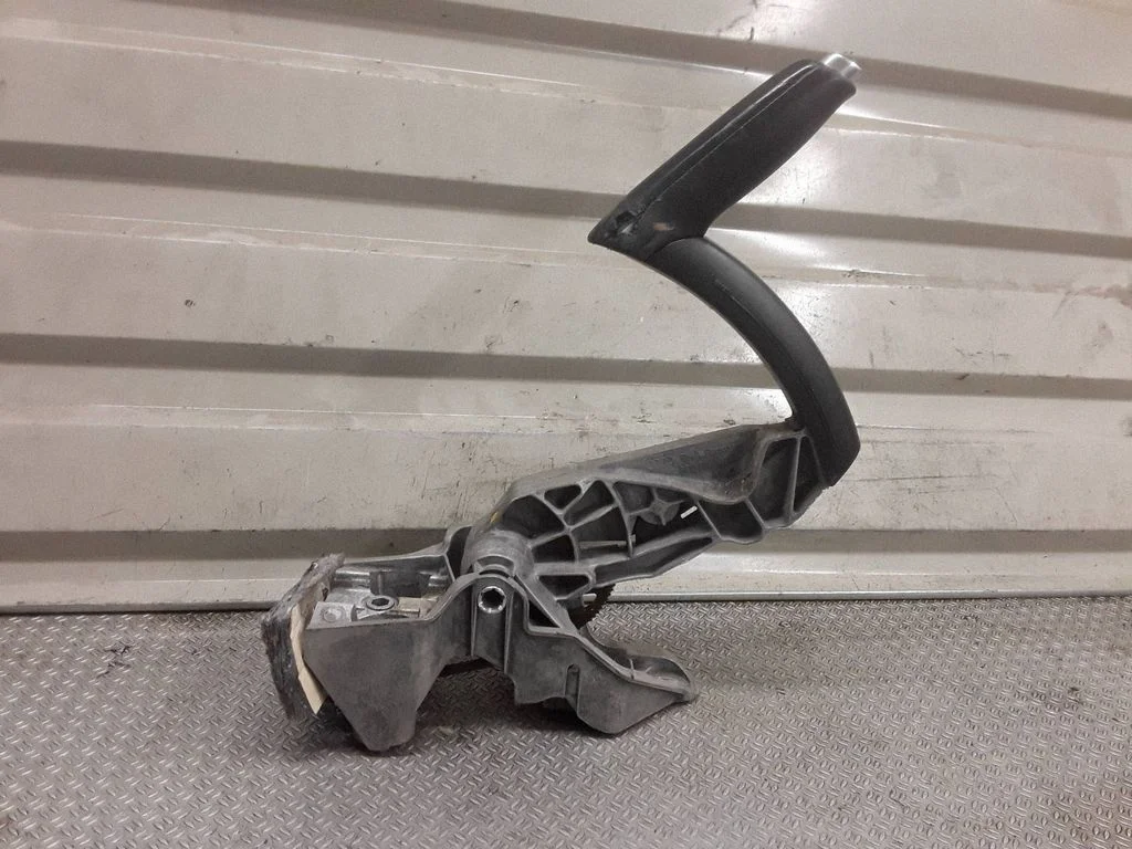 Handbrake/parking brake lever assembly – Audi A3 S3 8P (2003-2012)