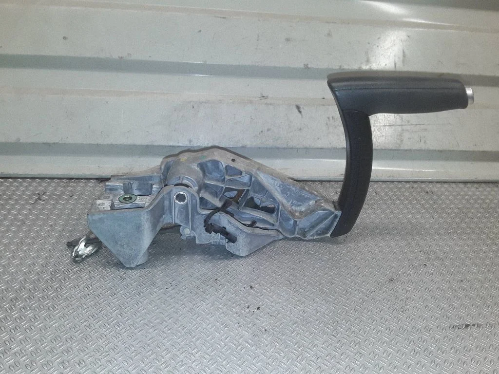 Handbrake/parking brake lever assembly – Audi A3 S3 8L (1996-2003)