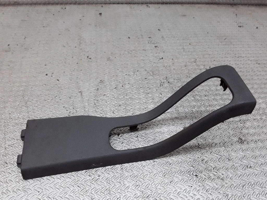 Rokas bremzes apdare 4M51A044L49