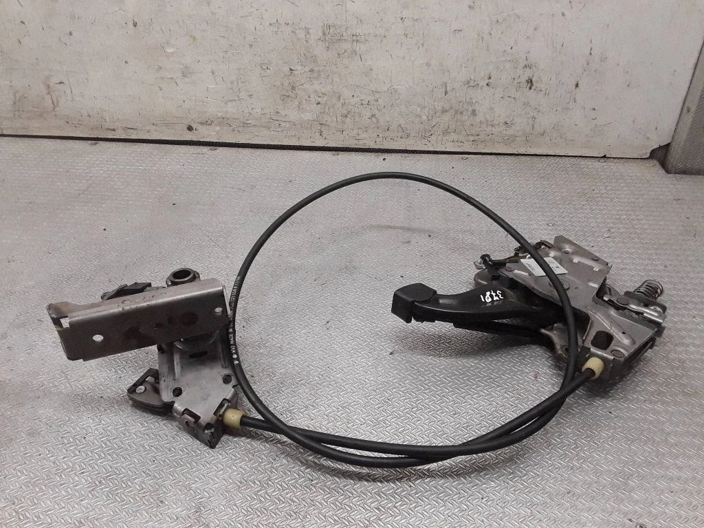 Handbrake/parking brake lever assembly – Audi Q7 4L (2005-2015)