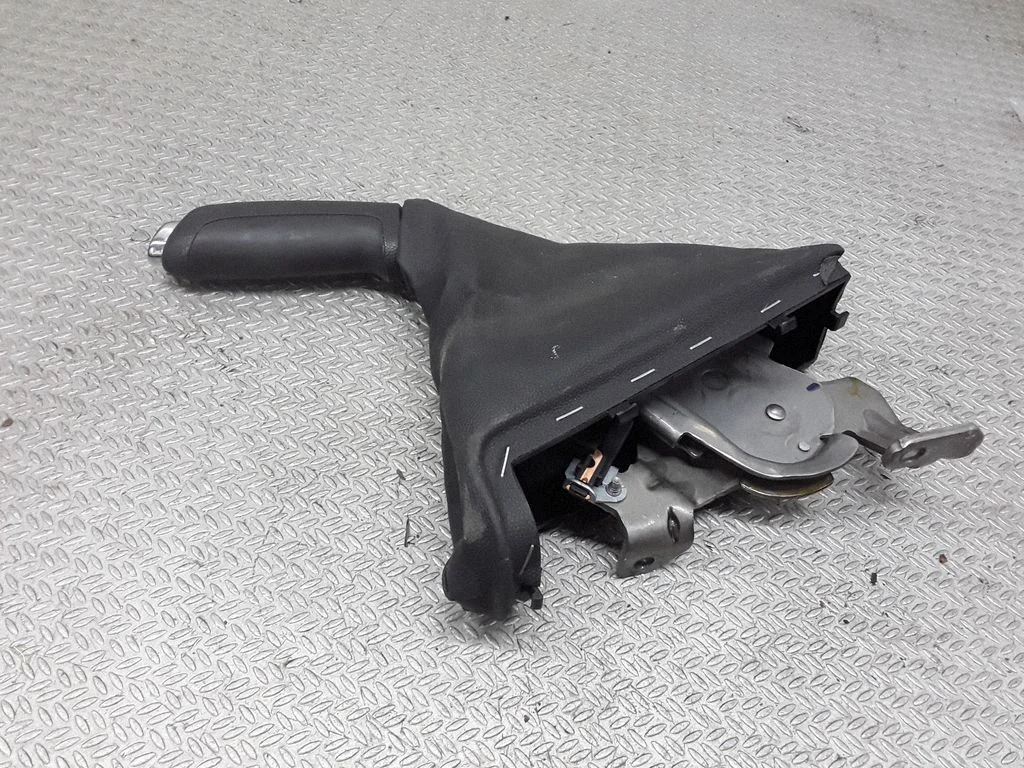 Käsipiduri mehhanism (salongis) – Opel Corsa D (2006-2014)