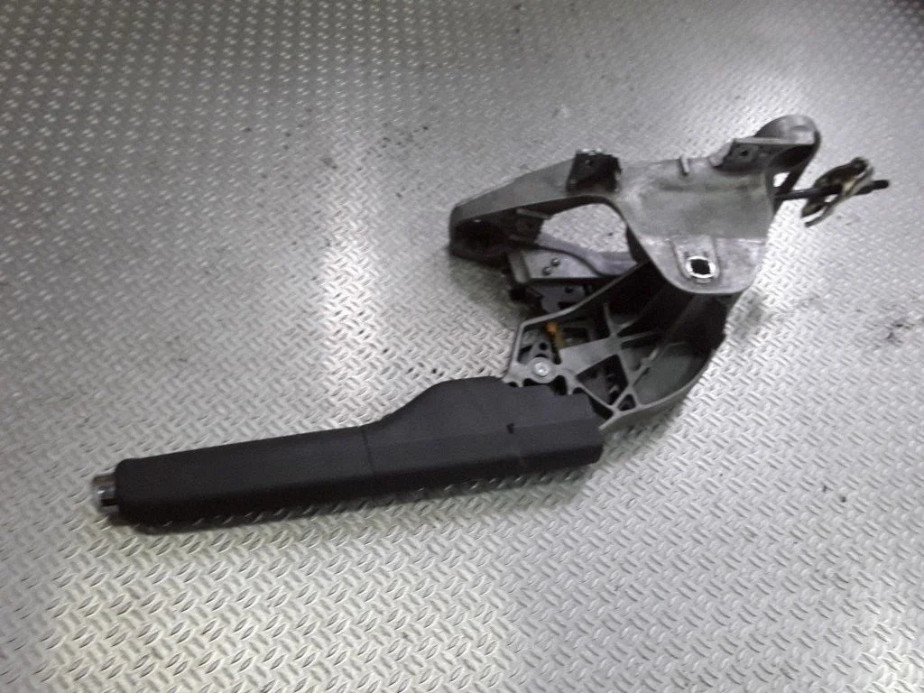Handbrake/parking brake lever assembly – Volkswagen Golf Plus (2005-2013)