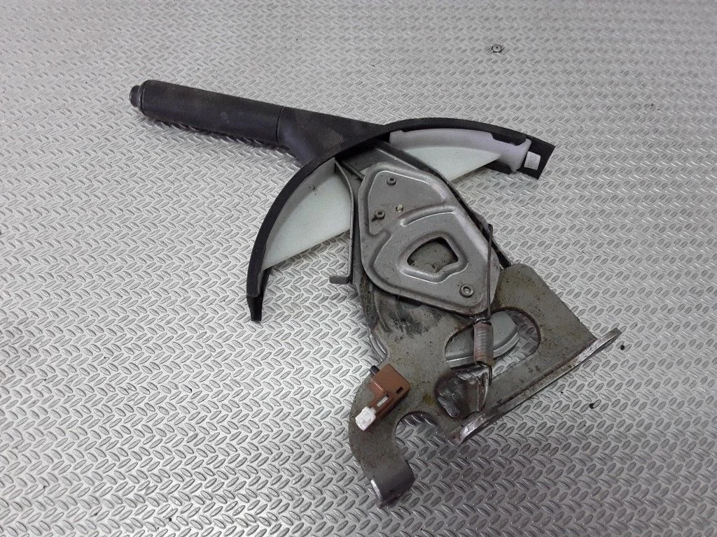Handbrake/parking brake lever assembly – Mazda 5 (2005-2010)
