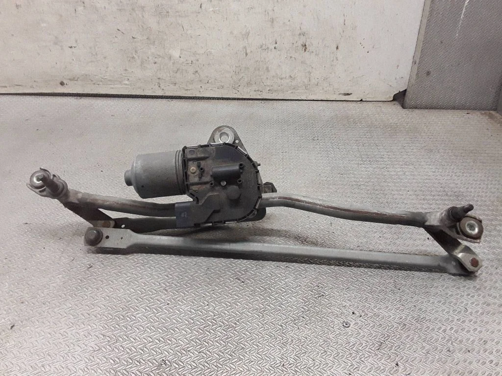 Mechanizm wycieraczek z silniczkiem 3397021039