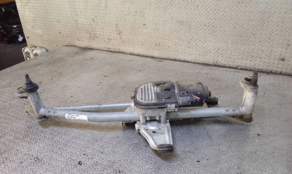 Front wiper linkage and motor – Volkswagen Passat CC (2008-2016)