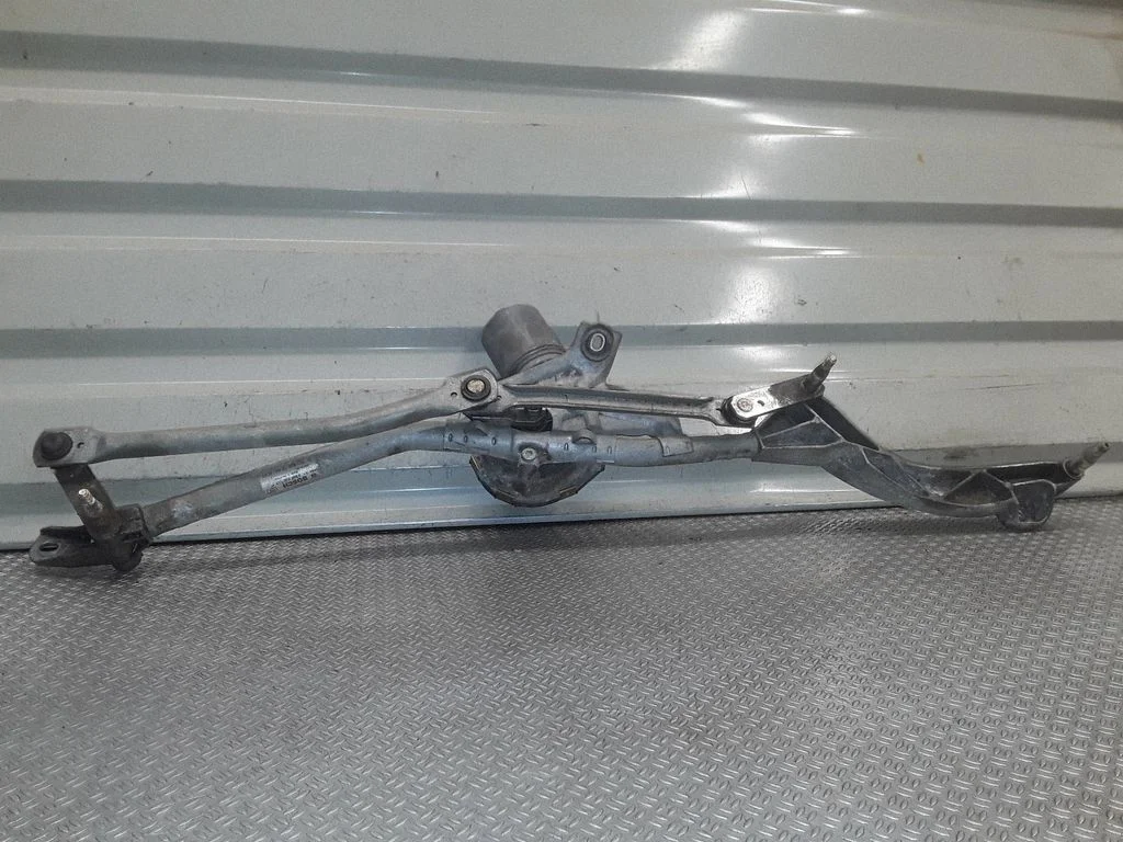Front wiper linkage and motor – Mercedes-Benz E-Class W211 (2002-2009)