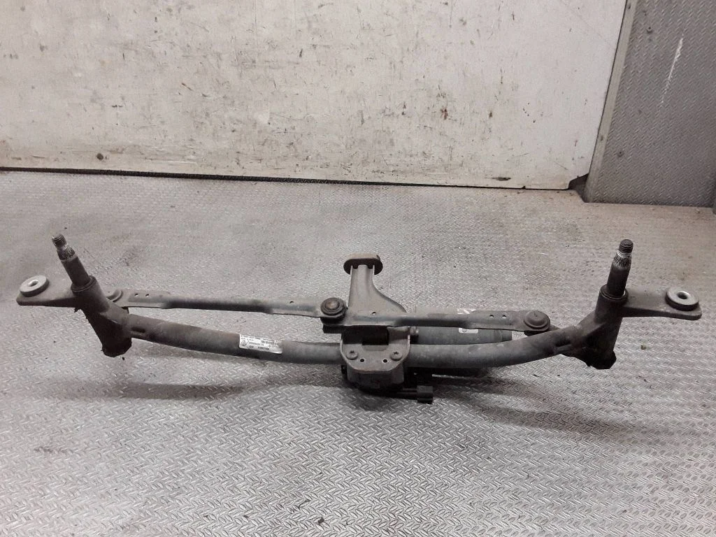 Front wiper linkage and motor – Renault Trafic III (X82) (2014-)