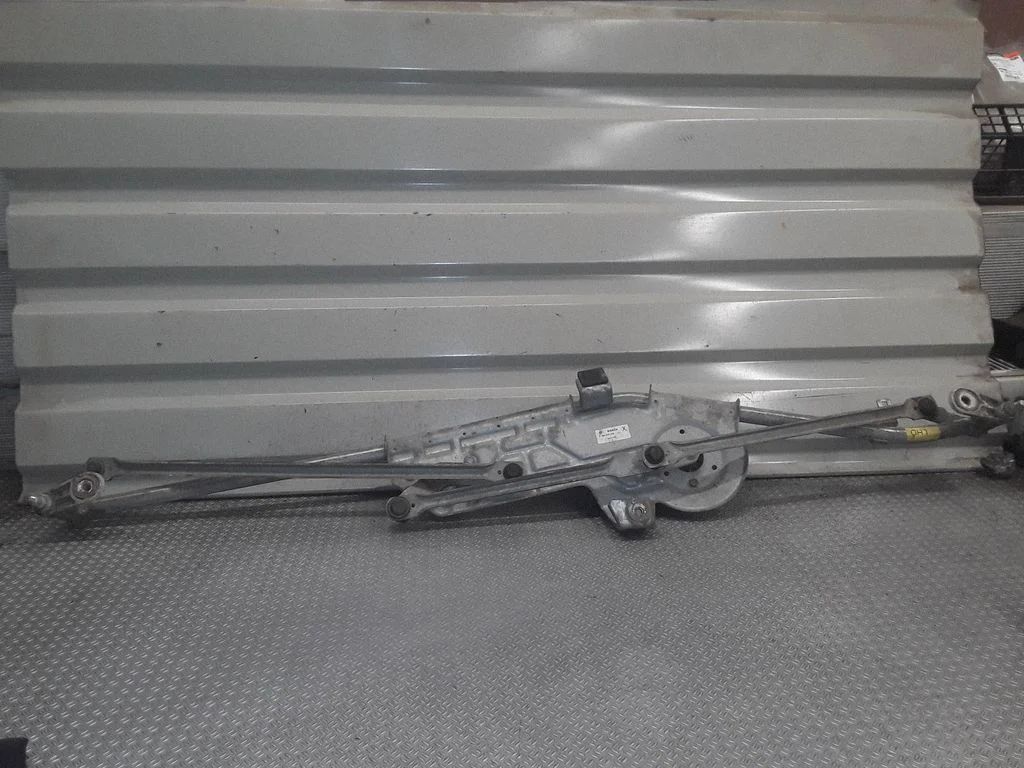 Kojameeste mehhanismi komplekt 7M0955113C