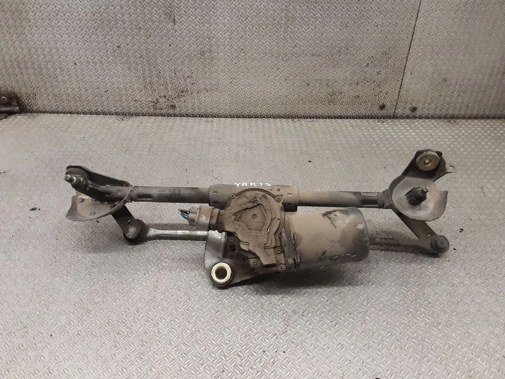 Front wiper linkage and motor – Toyota Yaris Verso (1999-2005)