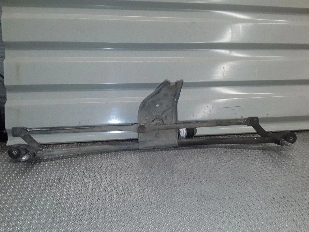 Mechanizm wycieraczek z silniczkiem – Ford Transit - Tourneo Connect (2003-2008)
