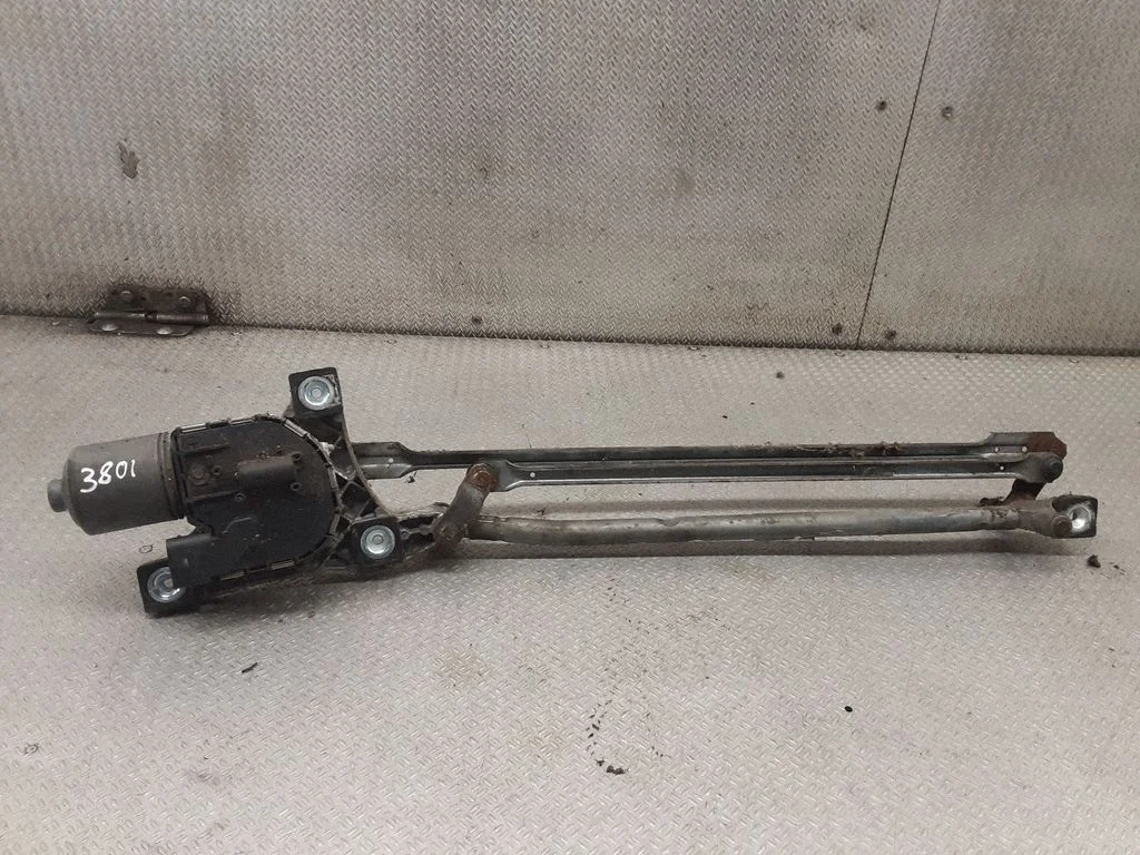 Front wiper linkage and motor – Volvo V50 (2004-2007)