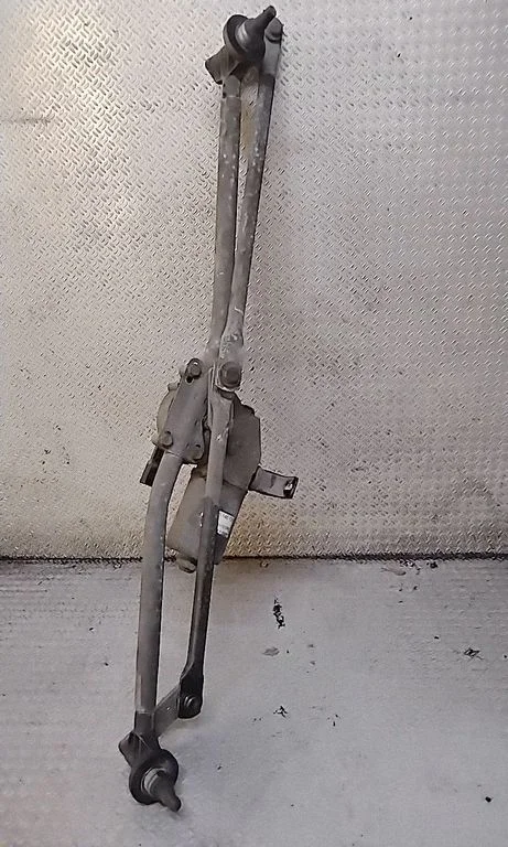 Front wiper linkage and motor – Volkswagen Crafter (2006-2016)