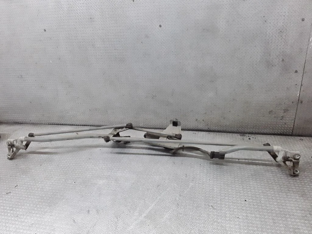 Front wiper linkage and motor – Opel Meriva A (2003-2010)