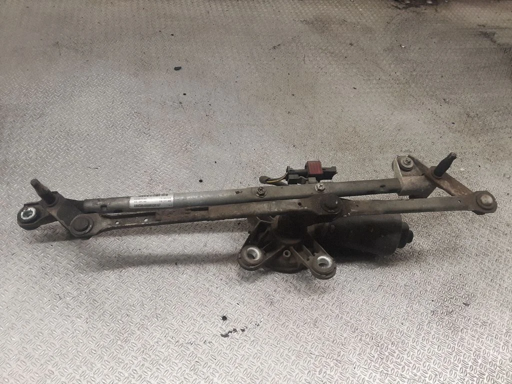 Front wiper linkage and motor – Opel Vectra C (2005-2009)