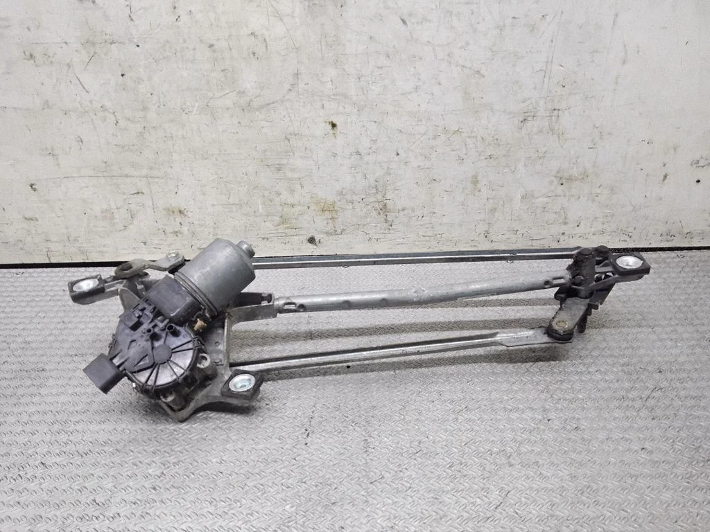 Kojameeste mehhanismi komplekt 7S7117508AA