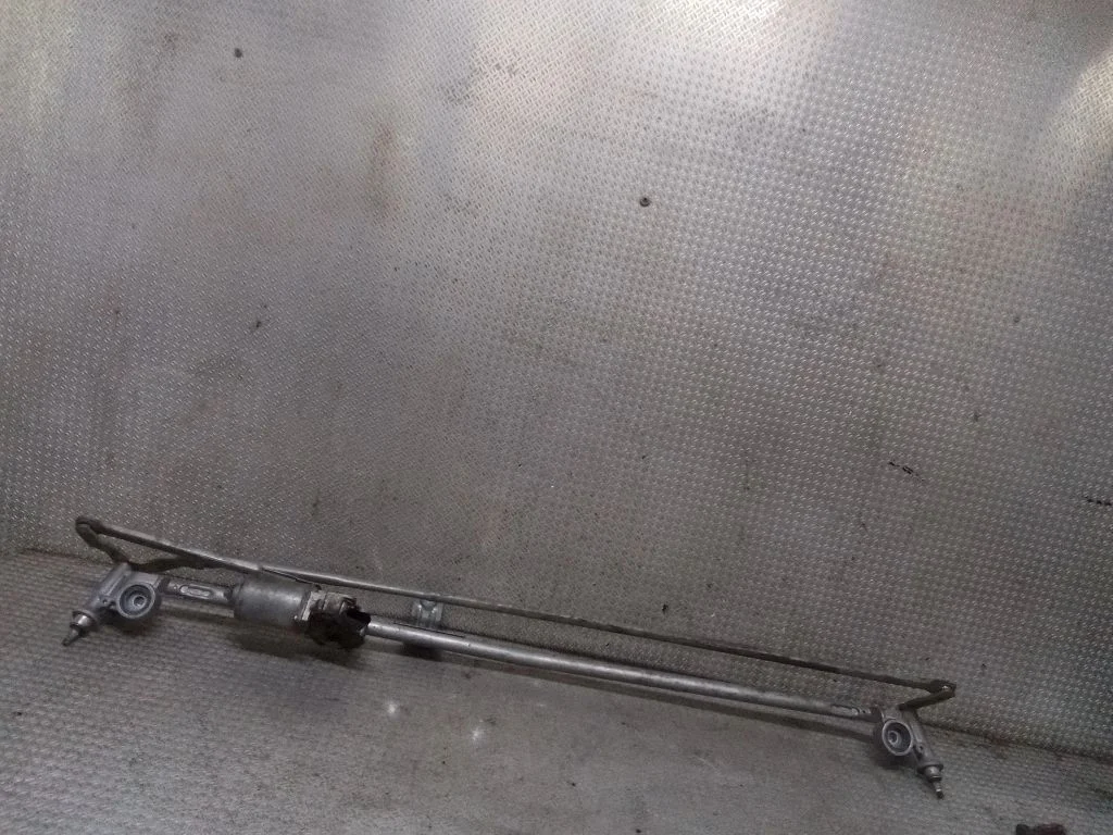 Mechanizm wycieraczek z silniczkiem – Opel Zafira B (2005-2014)