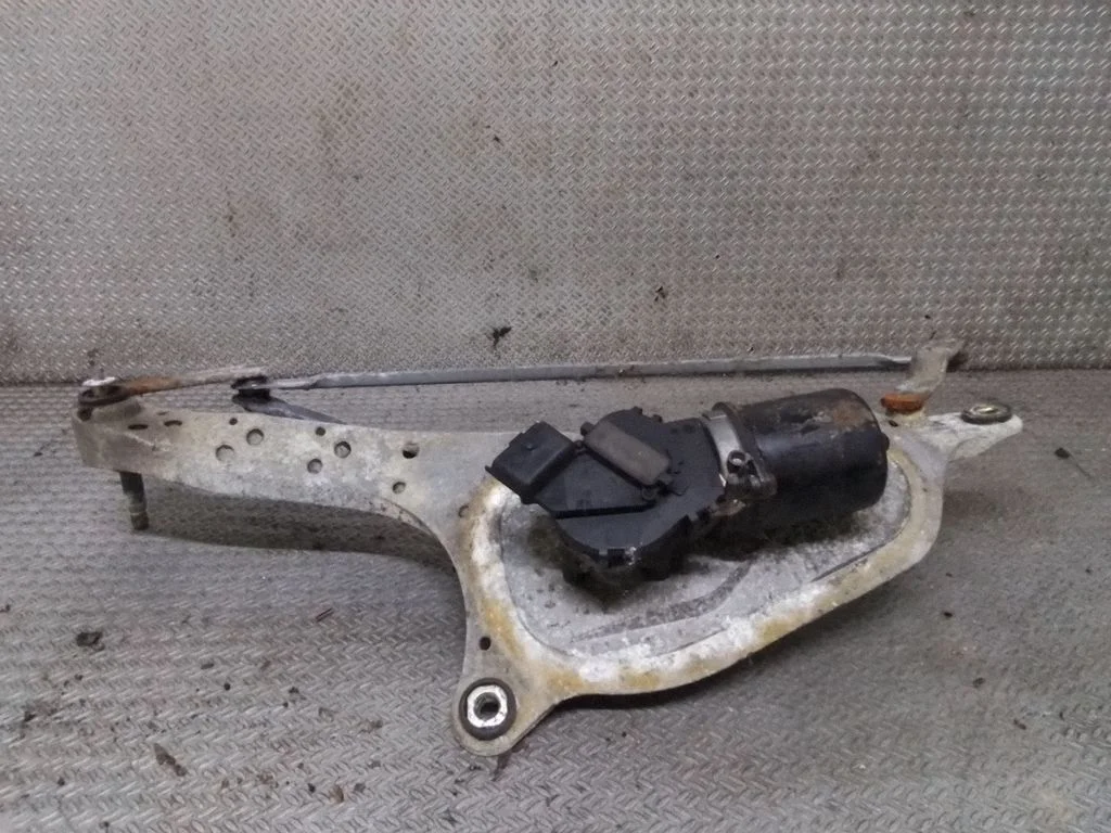 Front wiper linkage and motor – Renault Laguna II (2001-2007)