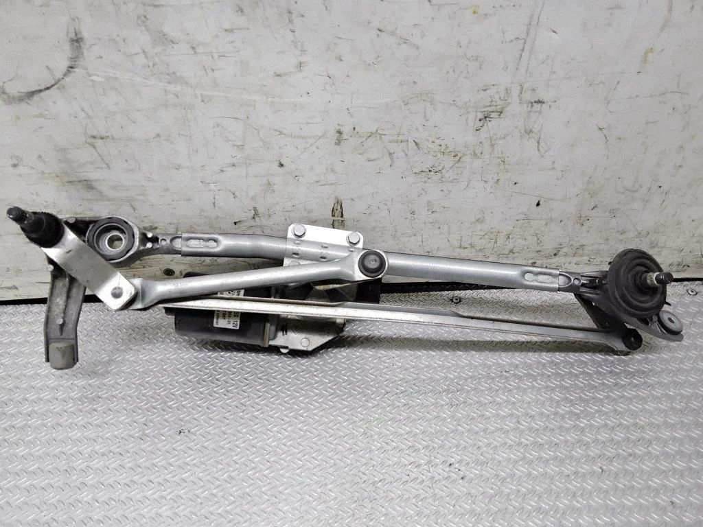 Front wiper linkage and motor – BMW 3 Series E90 E91 (2005-2012)