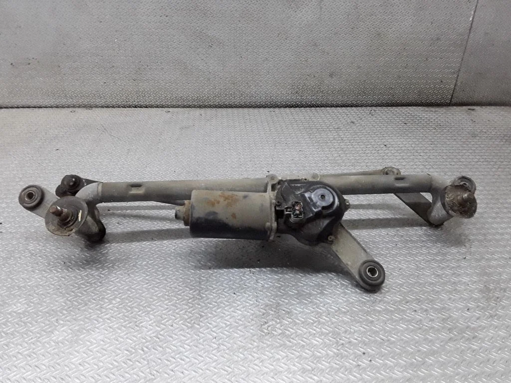 Front wiper linkage and motor – Nissan Murano Z50 (2002-2008)