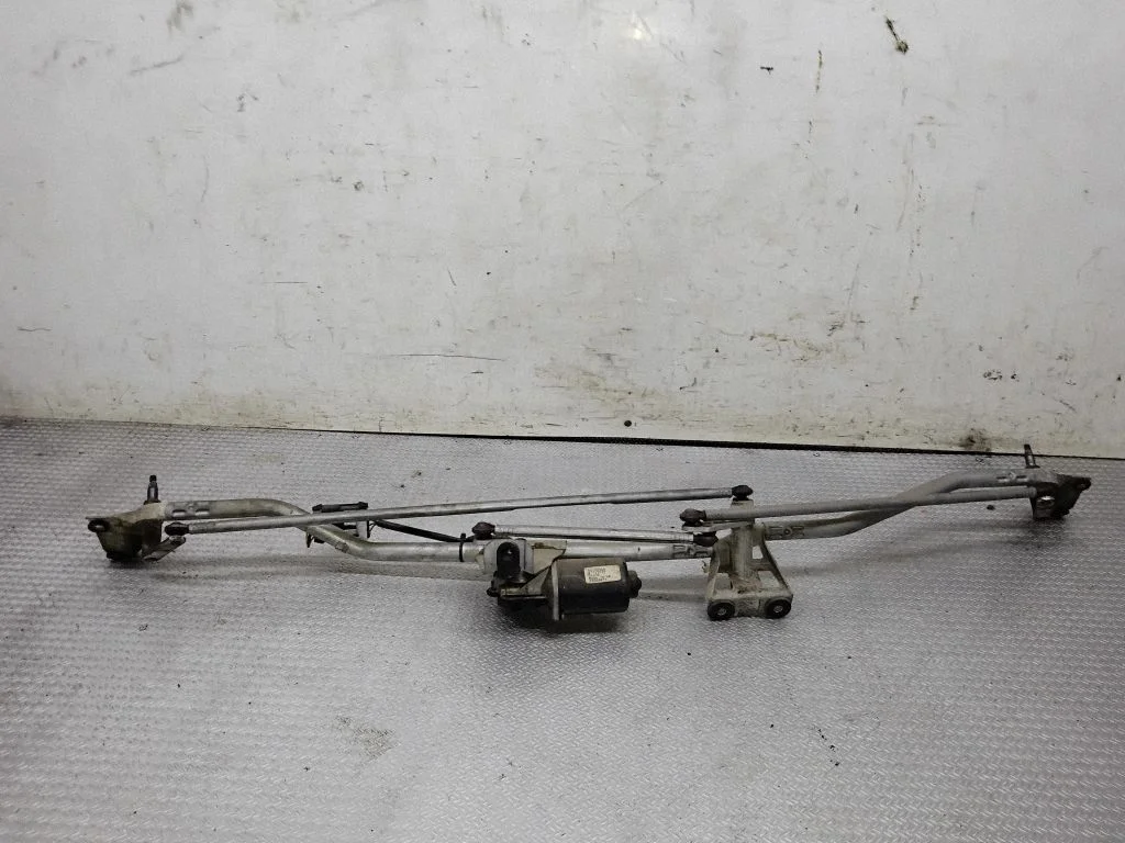 Front wiper linkage and motor – Opel Meriva A (2003-2010)