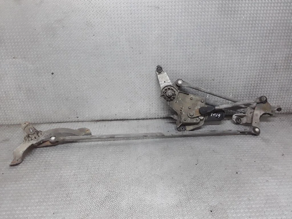 Front wiper linkage and motor – Mitsubishi Grandis (2003-2011)