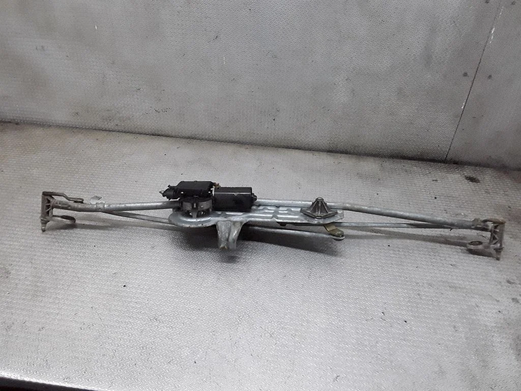 Front wiper linkage and motor – Ford Galaxy (1995-2000)