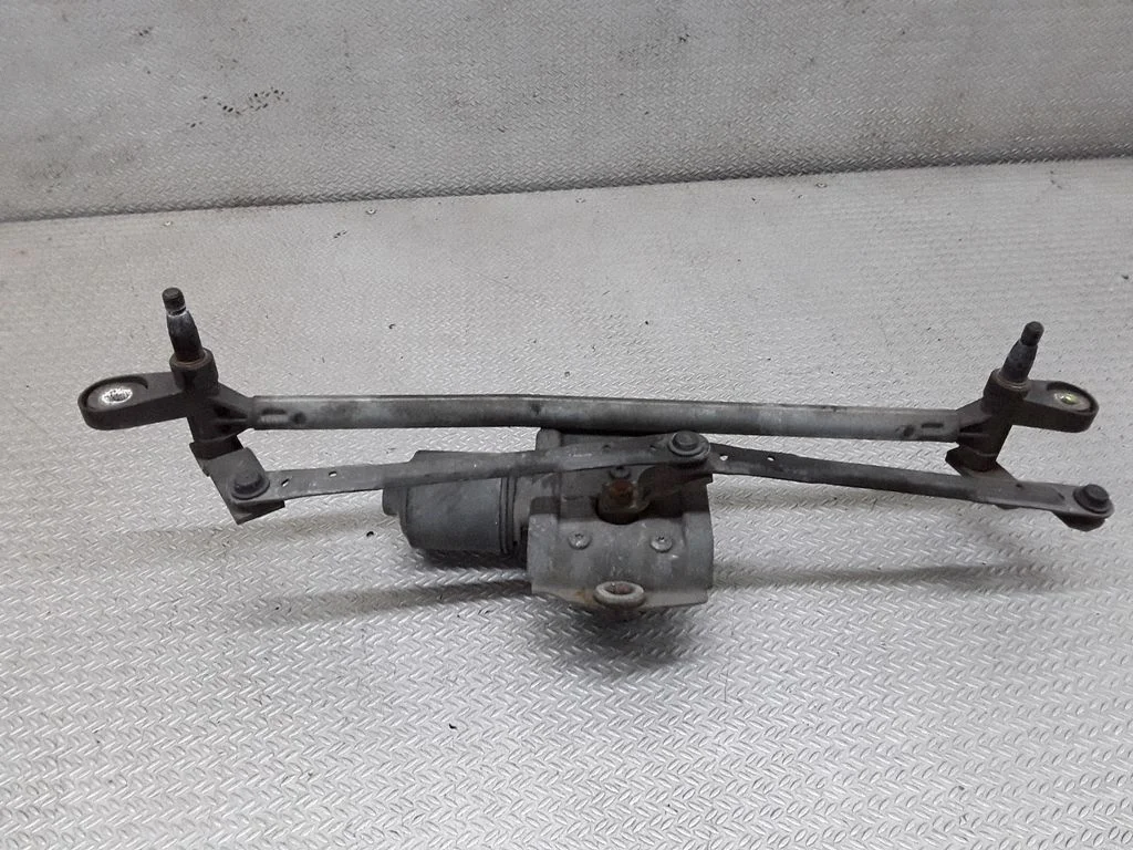 Front wiper linkage and motor – Citroen C5 (2005-2008)