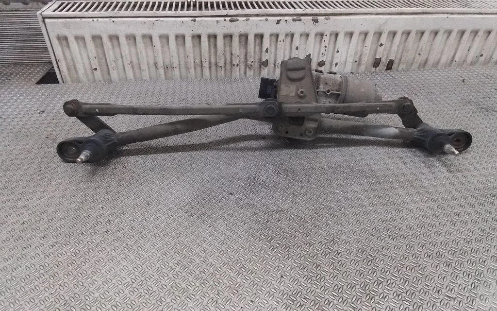 Tīrītāju mehānisma komplekts 4M5117508AA