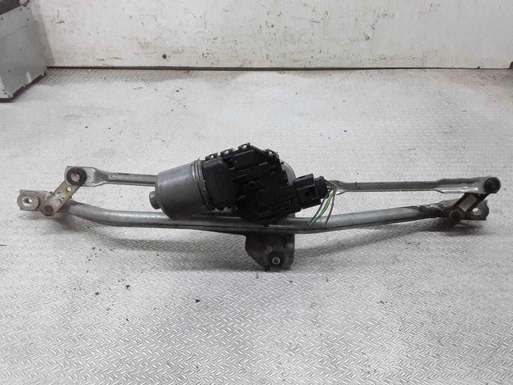 Mechanizm wycieraczek z silniczkiem – Skoda Superb B5 (3U) (2001-2008)