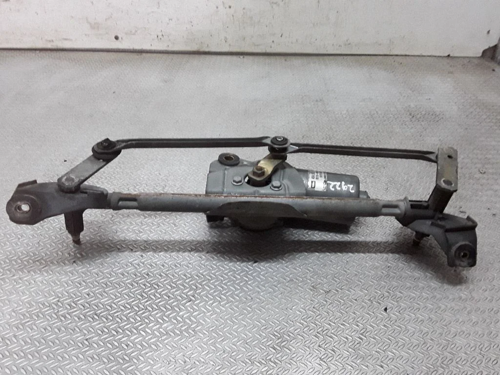 Tīrītāju mehānisma komplekts – Toyota Yaris Verso (1999-2005)