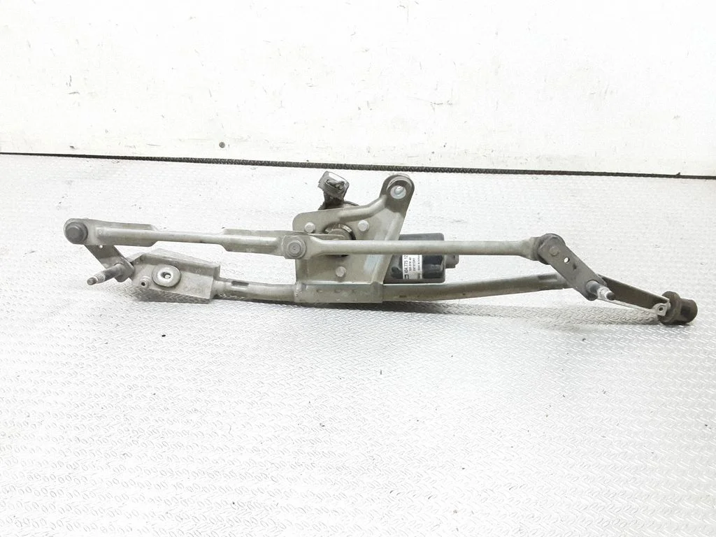 Front wiper linkage and motor – Volvo V70 (2005-2008)