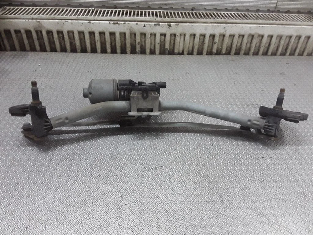 Tīrītāju mehānisma komplekts – Opel Astra H (2004-2012)
