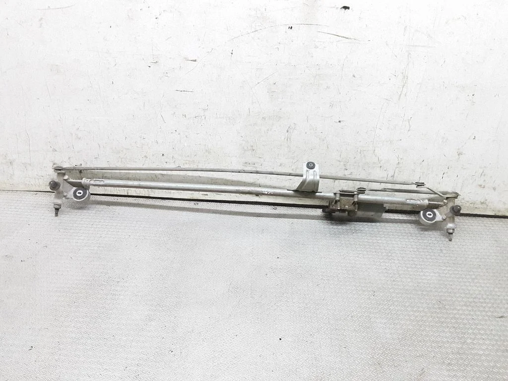 Mechanizm wycieraczek z silniczkiem – Opel Zafira B (2005-2014)
