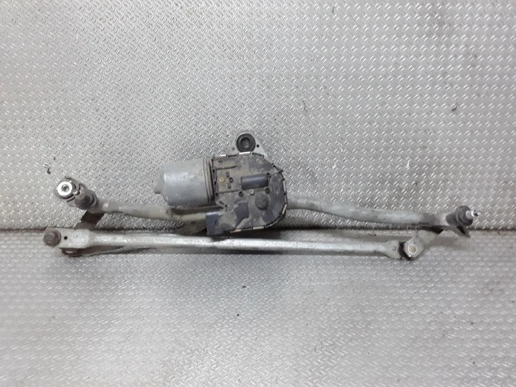 Mechanizm wycieraczek z silniczkiem – Audi A6 Allroad C6 (2006-2011)