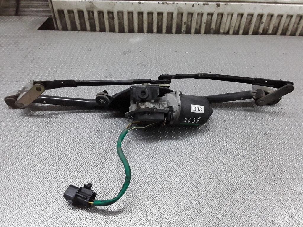 Front wiper linkage and motor – Hyundai Santa Fe (2000-2006)